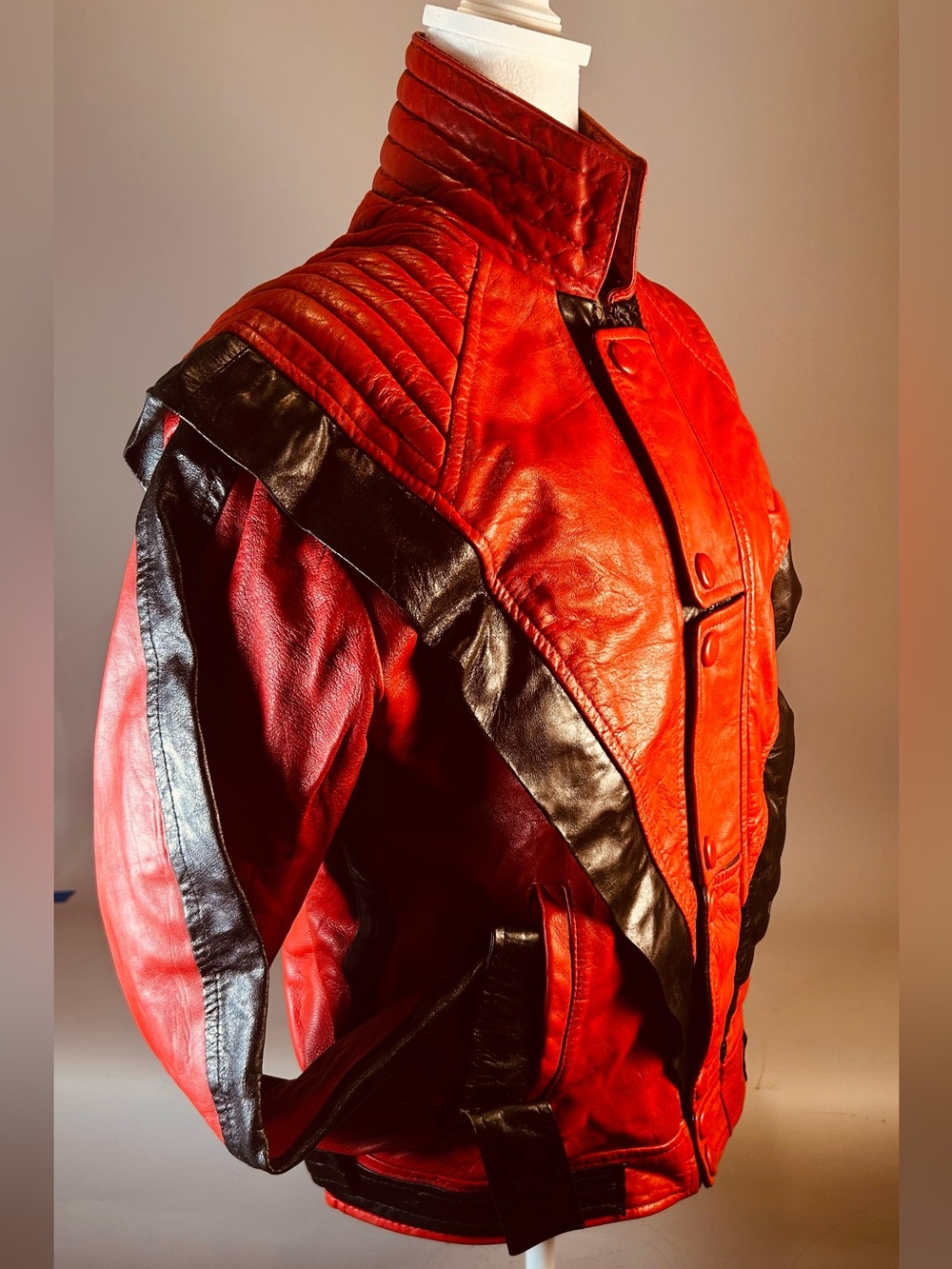 10+ Rare Lambskin CelebsWear Michael Jackson Thriller Jacket 2011-2012 XS - Picture 9 of 17